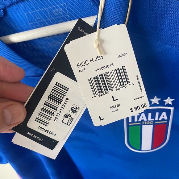 Adidas Italy National Team Home Soccer Jersey. - Picture 6 of 16